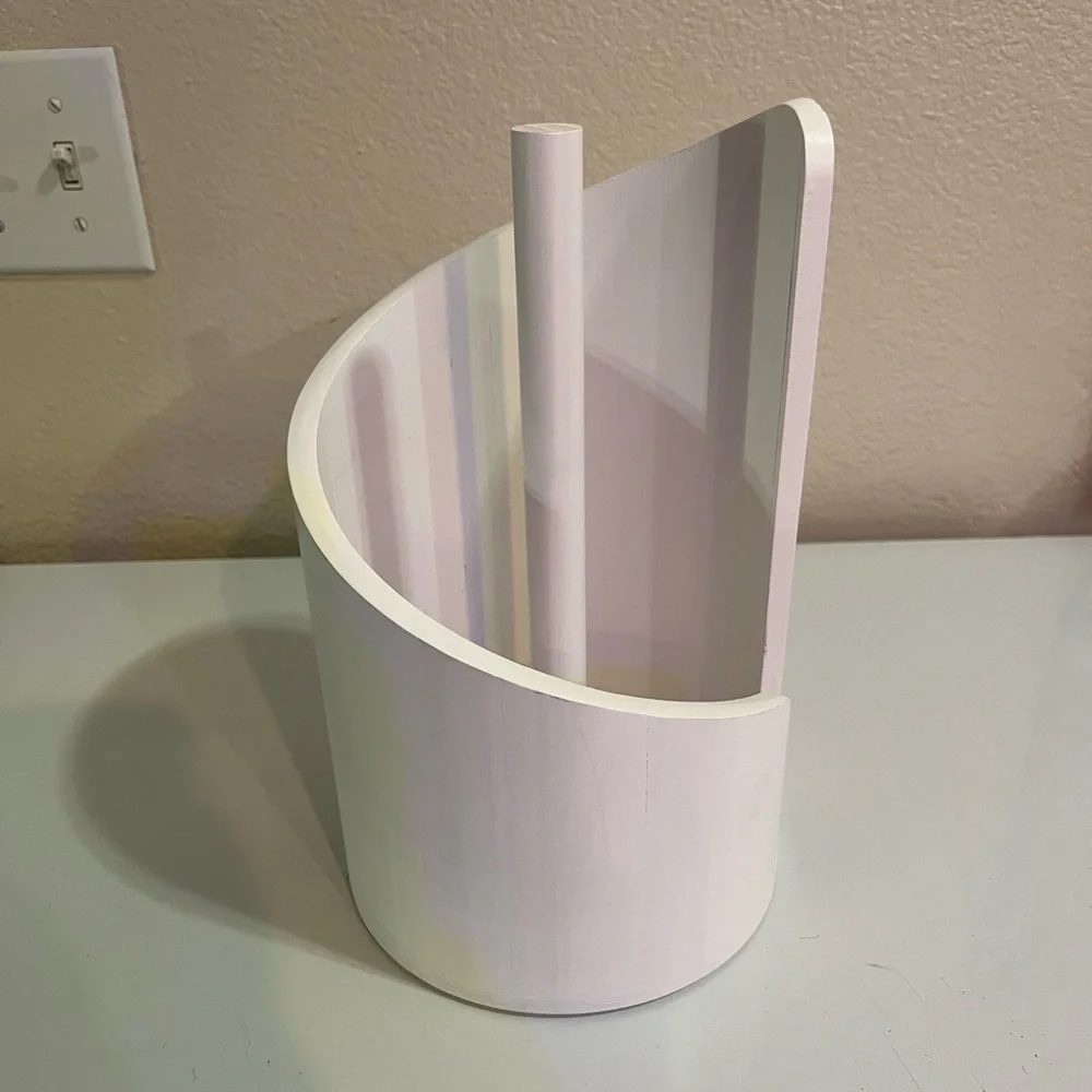Mountain Paper Towel Holder (White)